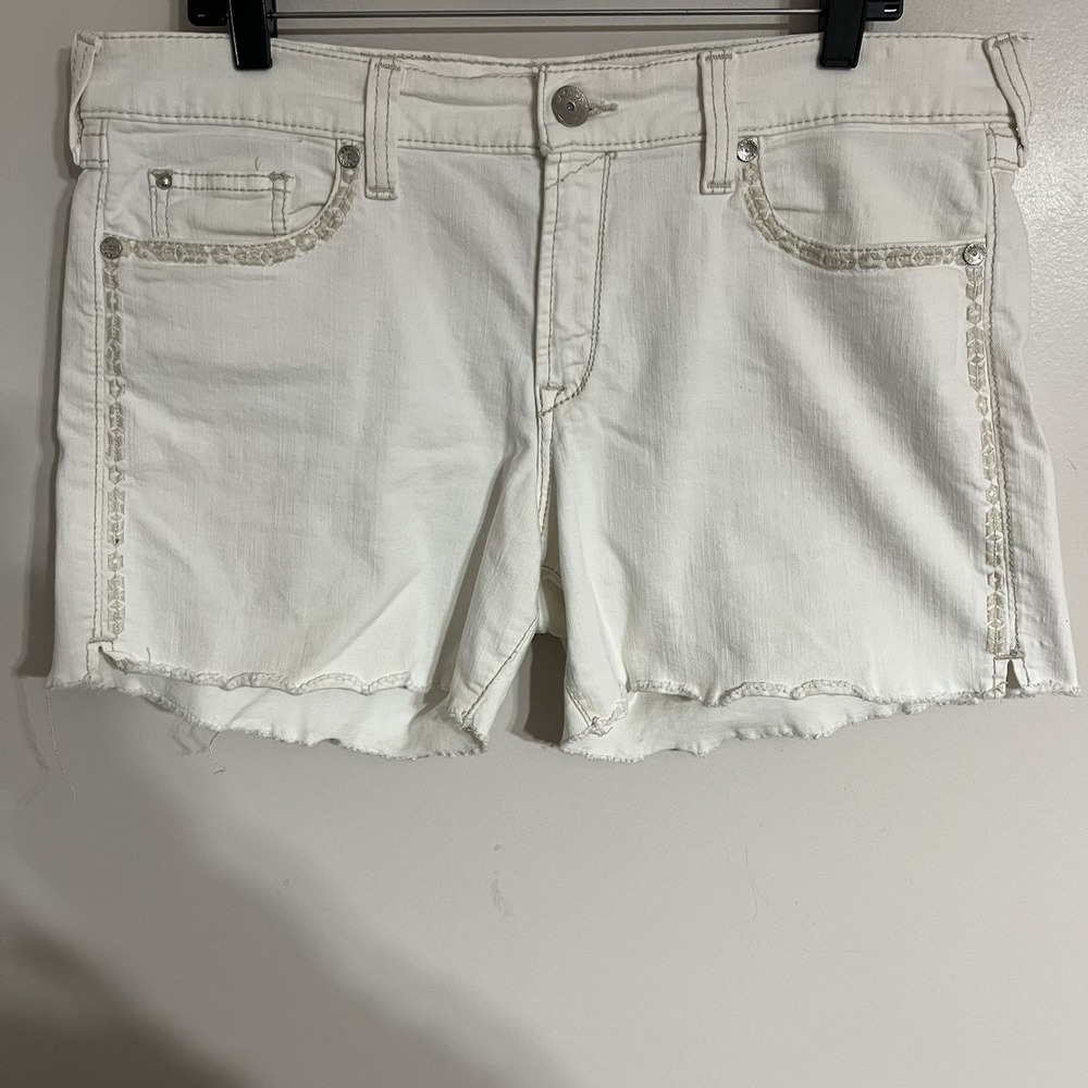 Ariat Women's White High Rise‎ Boyfriend 5" Shorts Size 32R Embroidered